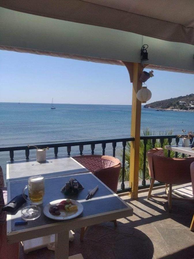 Ammoudia Rooms Agia Marina  Exterior foto
